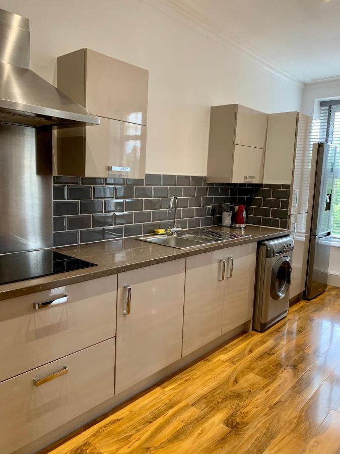 Lytham St Annes, A Spacious, High End, One Bedroomed Apartment 5 Εξωτερικό φωτογραφία