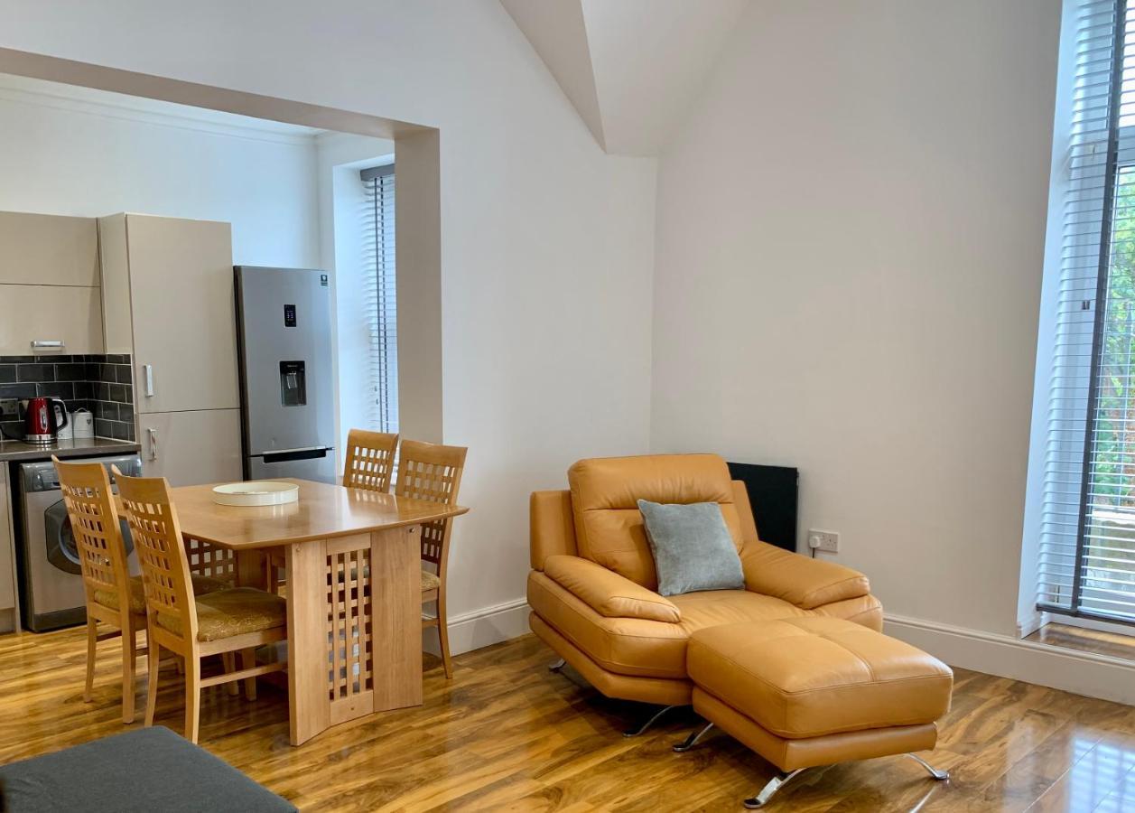 Lytham St Annes, A Spacious, High End, One Bedroomed Apartment 5 Εξωτερικό φωτογραφία
